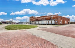 320 S Washington St, Hutchinson, KS 67501