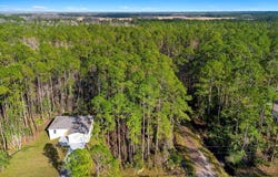 EAST Parkway, DELAND, FL 32724