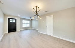 6400 Auburn Dr, Austin, TX 78723
