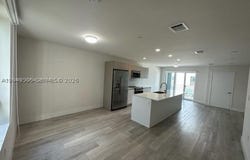 2561 NE 193rd St, Miami, FL 33180