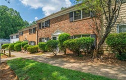 2811 Bleeker Square, Winston-Salem, NC 27106