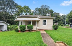 33 Lawrence Street, Lyman, SC 29365