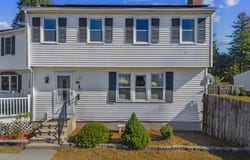 105 Freda Ln, Lowell, MA 01854