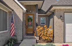 1107 S Brooks Avenue, Ozark, MO 65721