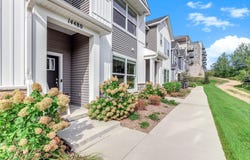 14480 Twin Lakes Circle, Burnsville, MN 55306