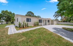1944 NE 2nd Avenue, Pompano Beach, FL 33060