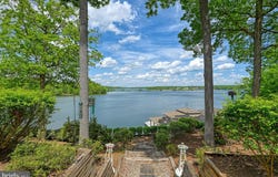 40 GRANDVIEW Drive, MINERAL, VA 23117