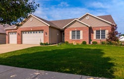 2030 Escalade Road, Bloomington, IL 61705