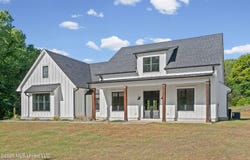 84 Dudley Place, Byhalia, MS 38611