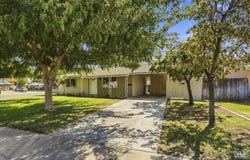 521 Oak Fair Way, Bakersfield, CA 93309