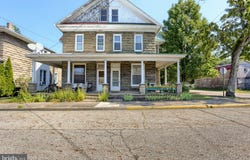 325 SPRUCE Street, LYKENS, PA 17048