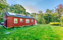 127 Pleasant St, Lunenburg, MA 01462