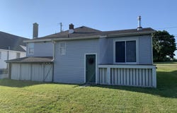 60 E TRUCKEY ST, ST. IGNACE, MI 49781