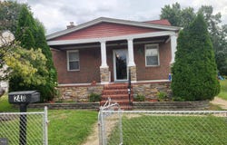 240 PINEWOOD Road, BALTIMORE, MD 21222