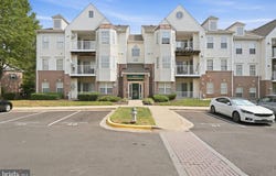 8931 TOWN CENTER Circle, UPPER MARLBORO, MD 20774