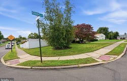 1326 CLOVERLY ROAD, WARMINSTER, PA 18974