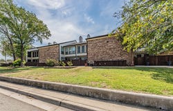 714 E Wall Street, Grapevine, TX 76051