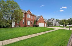 1225 Walters Pond Place, Cedar Falls, IA 50613
