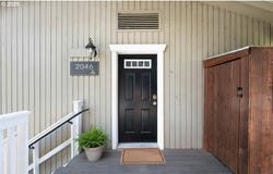 2046 W 14TH Pl, Eugene, OR 97402