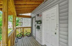 815 Davis Terrace, Schenectady, NY 12303