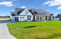 6440 Mcchesney Drive, Midlothian, TX 76065