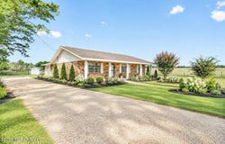 371 Price Road, Perkinston, MS 39573