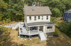 41 Summit Road, Boothbay Harbor, ME 04538