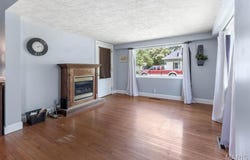 819 W Maplewood, Marion, IL 62959