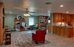 1231 C/R 201A, Angleton, TX 77515