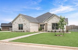 405 Willow Drive, Troy, TX 76579