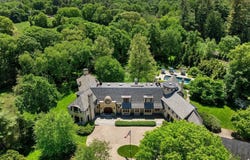 15 Claridge Drive, Weston, MA 02493