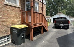 17611 Maple Street, Lansing, IL 60438