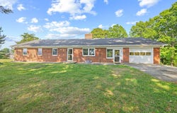 161 Dynamite Rd, Staunton, VA 24401
