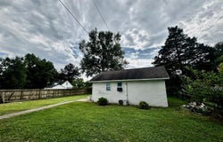 407 S Walnut, Carmi, IL 62821