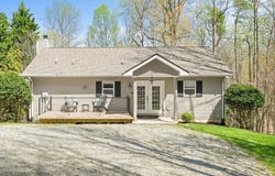 290 Dodee Lane, Union Hall, VA 24176