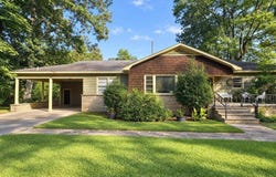 611 Tabor Rd, Gadsden, AL 35904