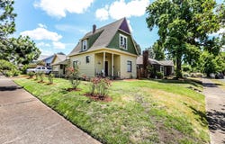 381 9TH St, Springfield, OR 97477