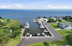 104 Gull Harbor Drive, Newport, NC 28570