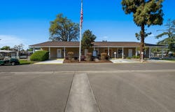 415 N Akers Rd, Visalia, CA 93291