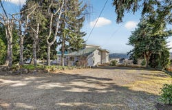 2088 OAK St, WestLinn, OR 97068