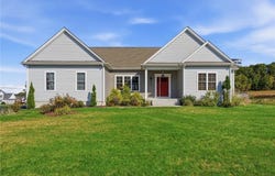 1291 Central Avenue, Johnston, RI 02919