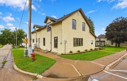 124 W Main Street, Epworth, IA 52045