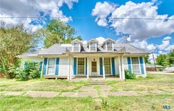 1202 Tyler, Thornton, TX 76687
