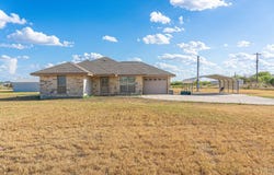 10116 FM-1346, Adkins, TX 78101