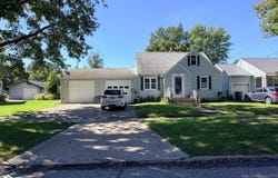 1102 S 4Th Street, Fairfield, IA 52556