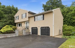 85 Geraldine Drive, Naugatuck, CT 06770