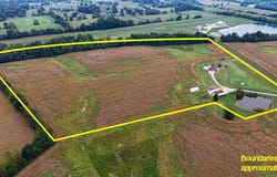 645 Thoroughbred Ln, Elizabethtown, KY 42701