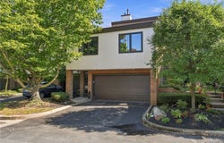 10 Harbour Pointe, Buffalo, NY 14202