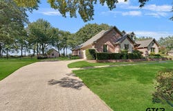 13650 Karah Ln, Lindale, TX 75771