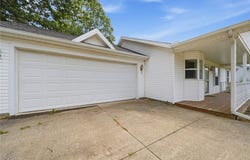5390 Savannah Drive, Ashtabula, OH 44004